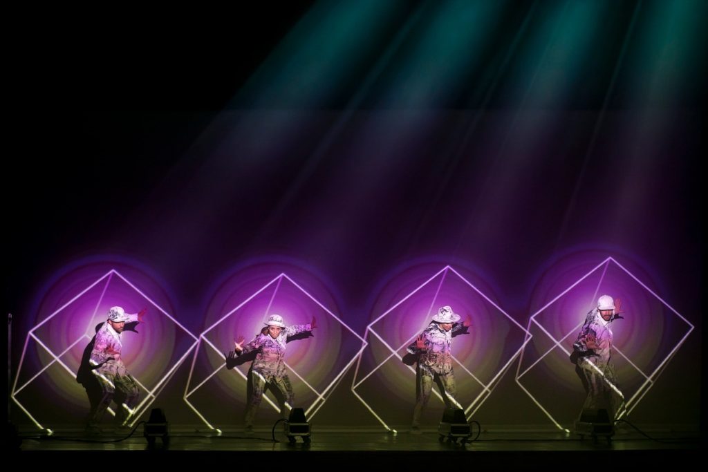 BrodasBros_AROUND THE WORLD_c_Imatge Barcelona